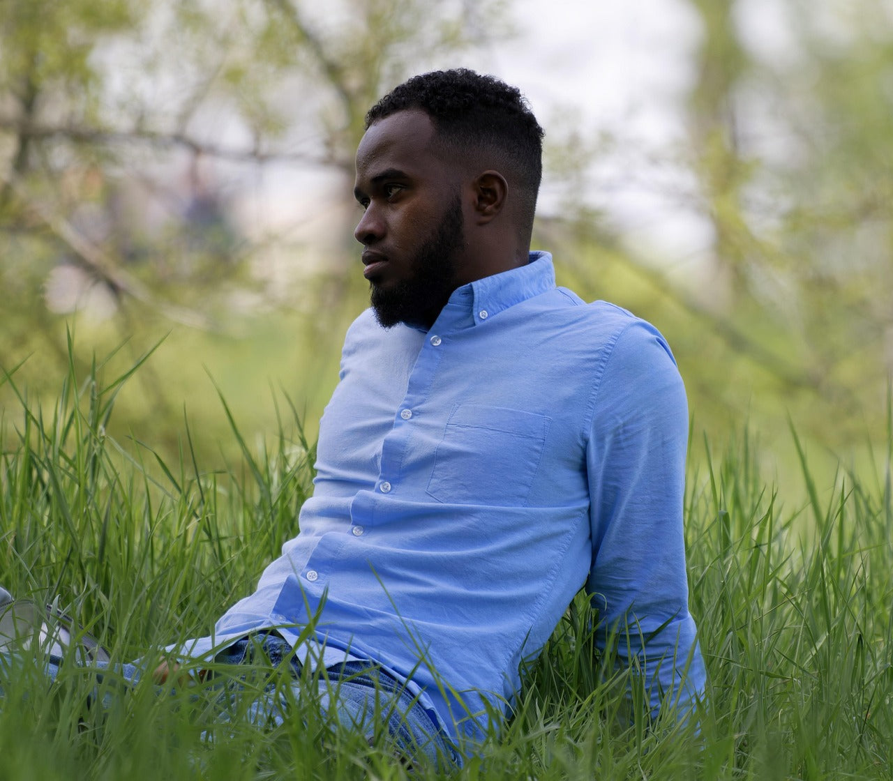 files/black-man-7154113_1280.jpg
